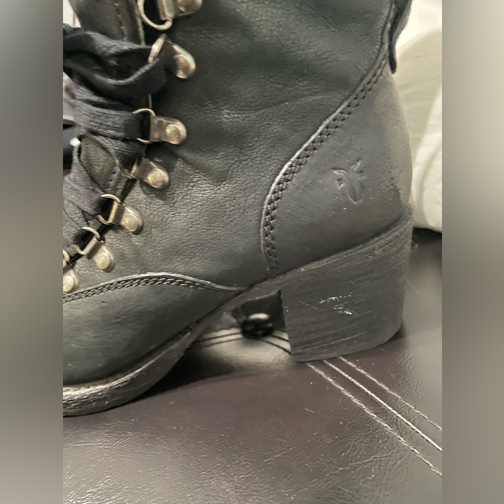 This are a almost new boots